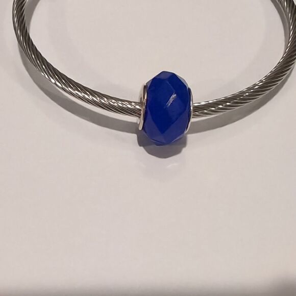 Silver Blue Faceted‎ Charm for Pandora Style Bracelet - Picture 1 of 4